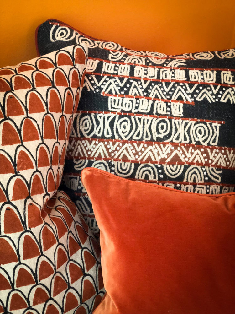 country-modern-cushions