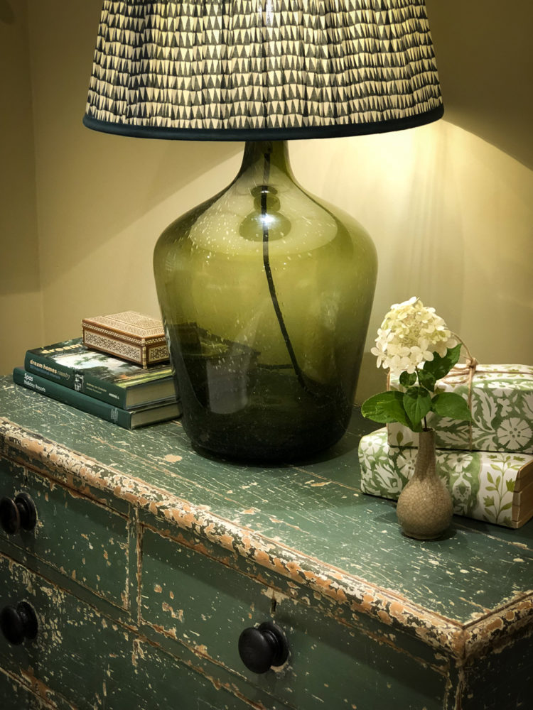country-vintage-lamp